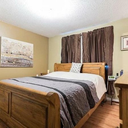 Bed and Breakfast Wild North Bed & Rest à Whitehorse Extérieur photo