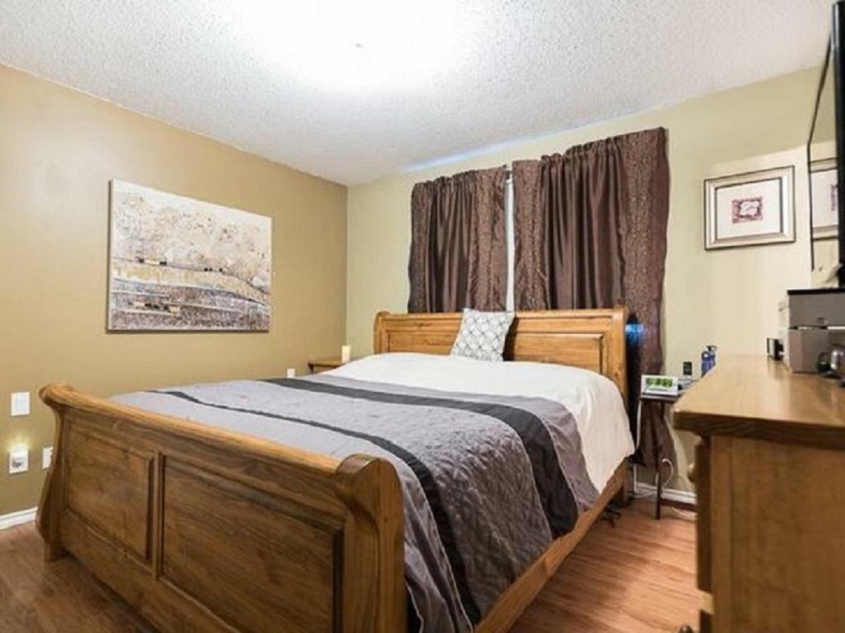 Bed and Breakfast Wild North Bed & Rest à Whitehorse Extérieur photo